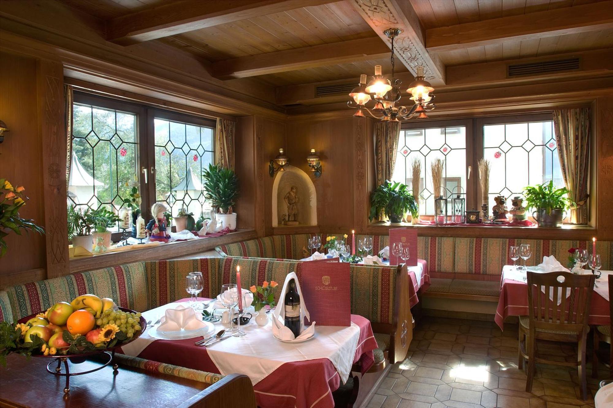 Hotel Dorfgasthof Schloesslstube 스투흘펠덴 외부 사진