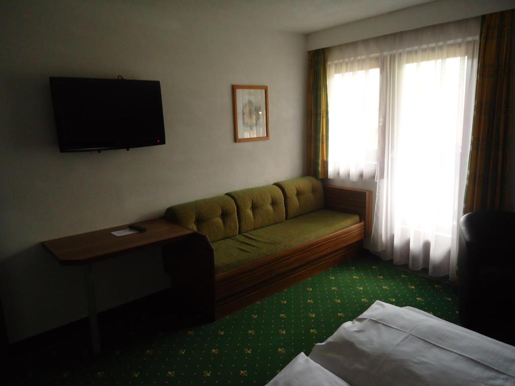 Hotel Dorfgasthof Schloesslstube 스투흘펠덴 객실 사진